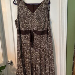 Chic Brown Floral Midi Dress